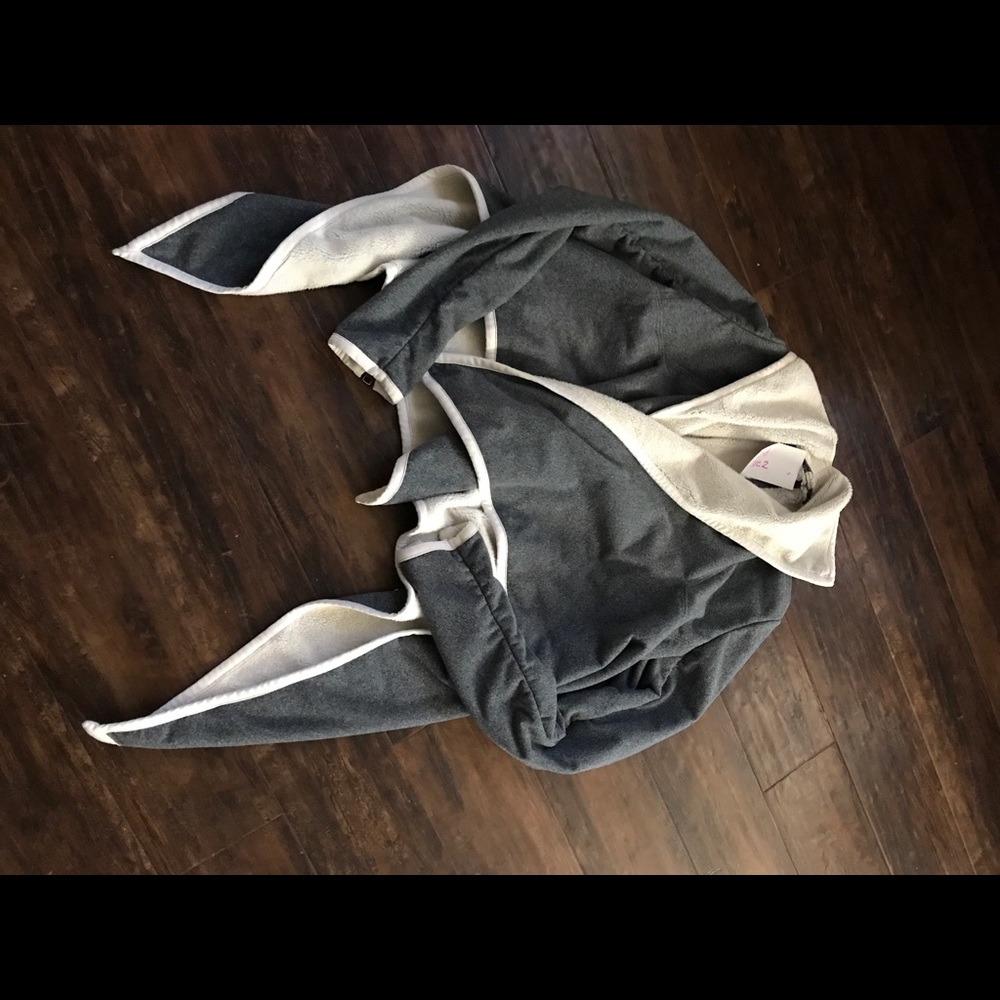 Soft cozy lululemon cardigan